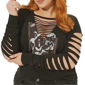 TORRID Roses Classic Fit Cotton Slashed Neck Slashed Long Sleeves‎ Tee N…